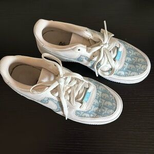 Beautiful condition customer Nike AirForce 1